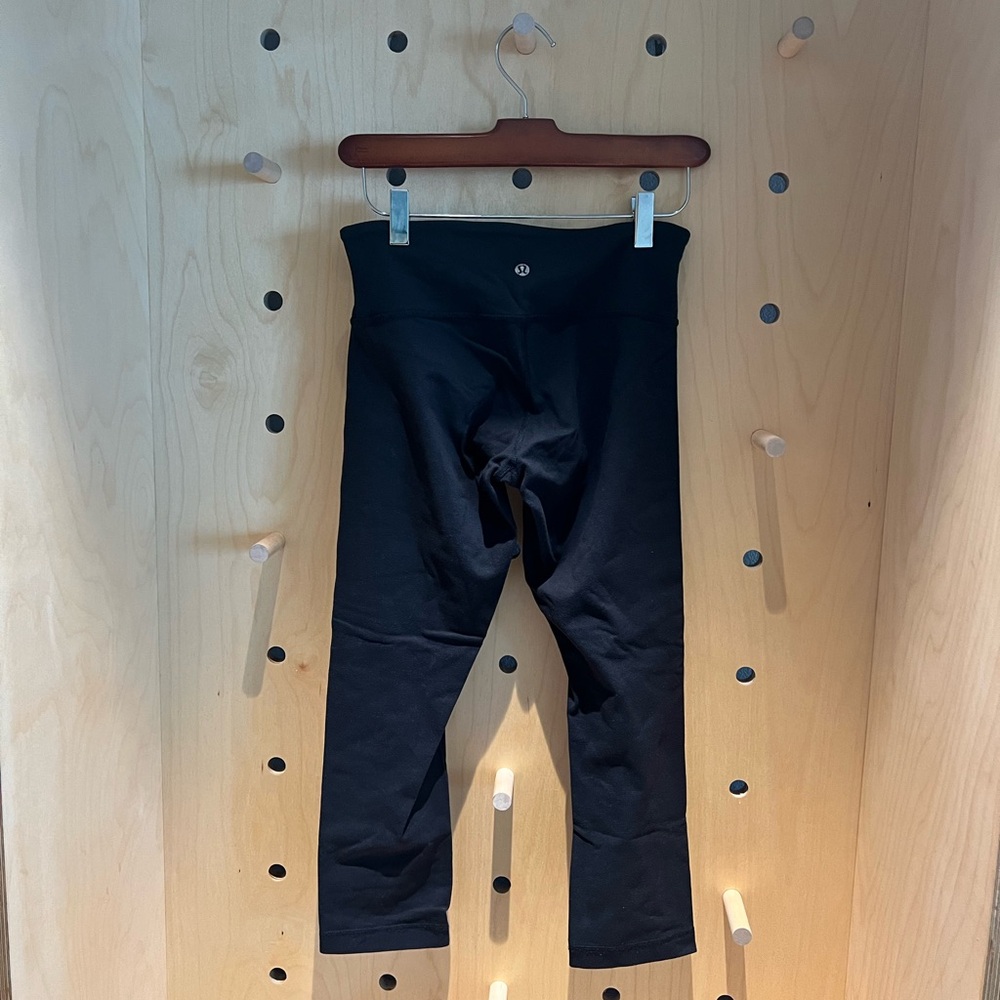 Lululemon yoga pants